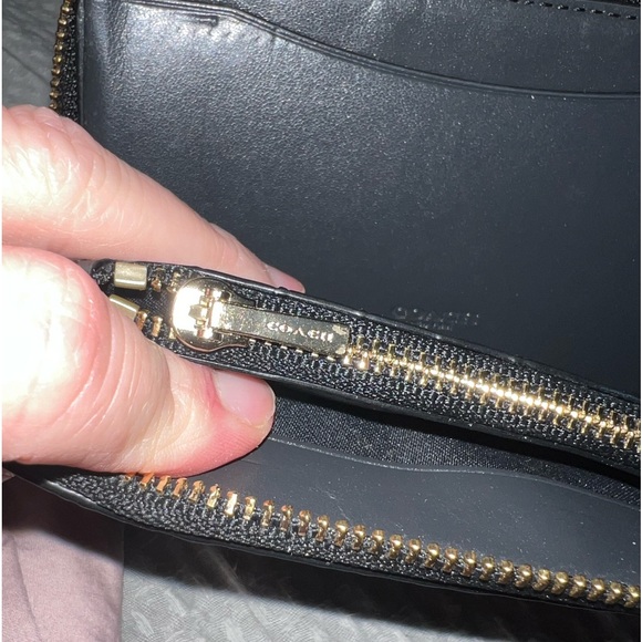 NWOT Coach Medium Zip Around Wallet Black Embossed Patent Leather - Picture 8 of 11